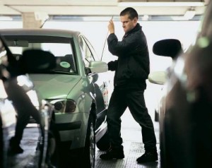 finding auto insurance that high risk drivers can afford